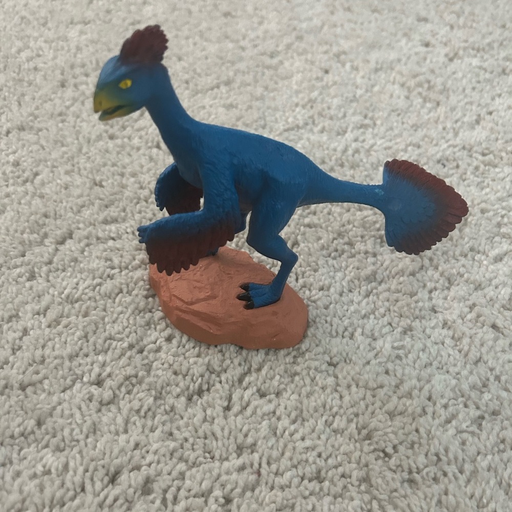 Geoworld CL794K Caudipteryx dinosaur